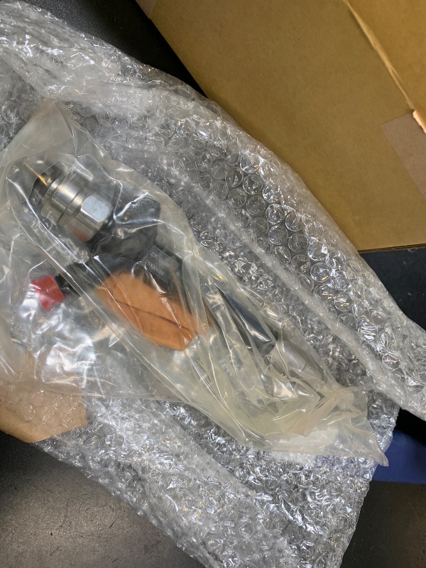 Photo 1 of DUDSN Common Rail Injector 295050-1680 23670-UM010 Compatible with Toyota IZ Engine Forklift 8FDU18 8FDU20 8FDU25 8FDU30 8FDU32