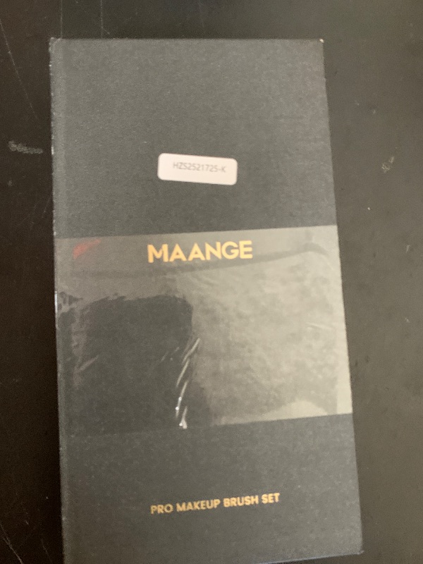 Photo 1 of 10 Pcs MAANGE Travel Makeup Brush Set with Magnetic case, Premium Synthetic Short Handle Brushes for Foundation, Powder, Concealer, Eye Shadows, Makeup Brush Tools Set(CoffeeBrown)