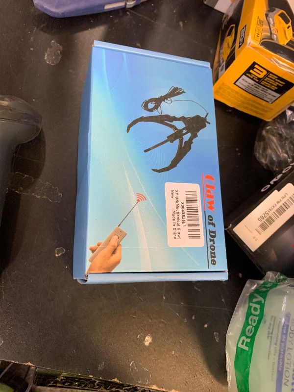 Photo 1 of XTnueotr Universally Drone Airdrop System Release Device Payload Delivery Transport Drop, for DJI Mini5 Pro/Mini4/Mini3/Mini2/Air3/Air2/Air2S/Mavic4/Mavic3/ Mavic Series Drone Accessories (Mechanical Claw)