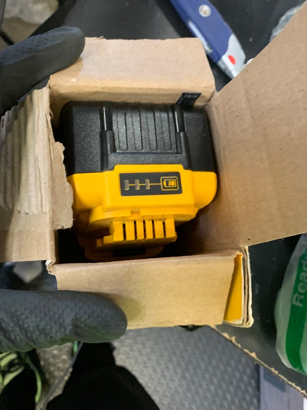Photo 1 of DEWALT 20V MAX XR POWERPACK 8.0 Ah Power Tool Battery (DCB2108)