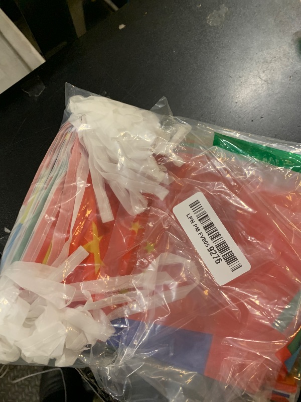 Photo 1 of 100 Countries String Flag Banner,98FT World Flags Bunting Banners,International Mini Flags Garland for Bar/School/Olympic/Sports Events/World Cup/Around The World Party/International Party/Multicultural Decorations