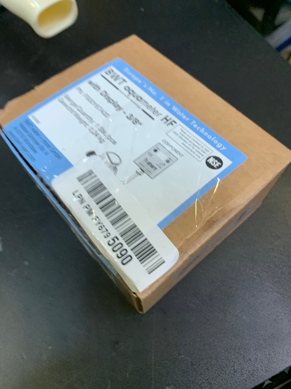 Photo 1 of BWT Aquameter HF Water Filter Meter 3/8" with LCD Display – High Flow (100–700 l/h) – For Water Lines & Large Equipment – Battery-Powered