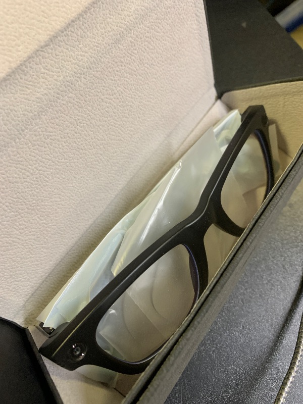 Photo 1 of AI Smart Glasses with Camera and Bluetooth,8MP 2K HD Camera Glasses,AI Voice Control,AI Photo Recognition and Translation,Smart Anti-Blue Light Glasses,IP67 Waterproof for Driving,Outdoor,+2 Lenses.