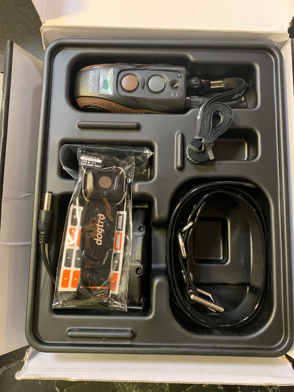 Photo 1 of Dogtra ARC HANDSFREE Plus Boost and Lock, Remote Dog Training E-Collar, HANDSFREE Square for Discreet Control, Waterproof, Rechargeable, 3/4-Mile Range, 1 Dog Expandable System Medium, Large Dogs