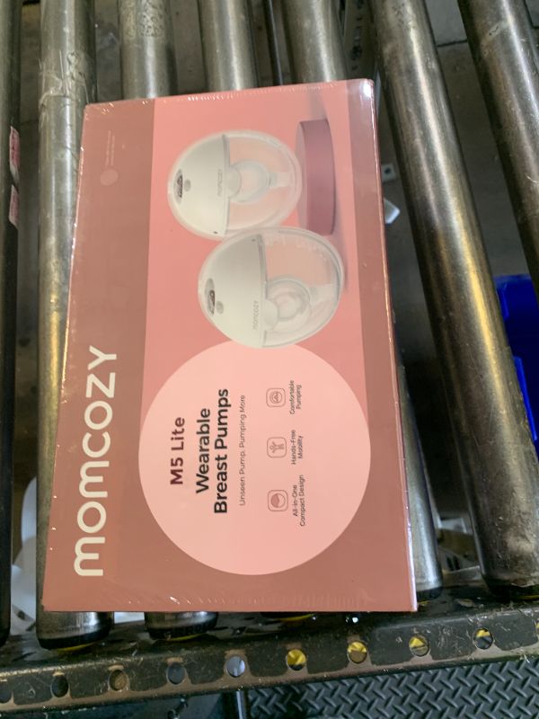 Photo 1 of FACTORY SEALED
Momcozy M5 Lite Hands-Free Wearable Breast Pump, DoubleFit Flange for Baby-Like Comfort, 3 Modes & 9 Suction Levels, No Flange Insert or Hard Carry Case, 24mm, 2-Pack, Cozy Red