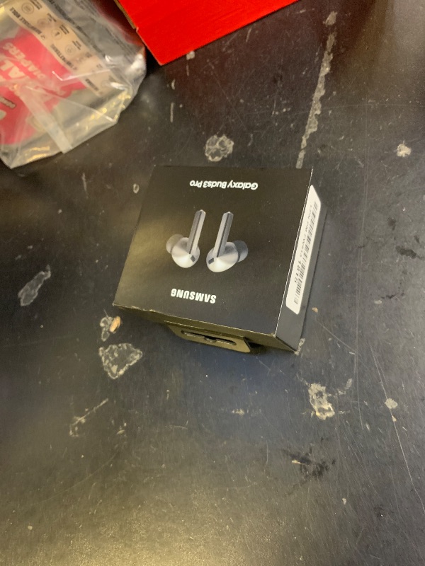 Photo 1 of Samsung Galaxy Buds 3 Pro AI True Wireless Bluetooth Earbuds, Noise Cancelling, Sound Optimization, Redesigned Comfort Fit, Silver [US Version, Amazon Exclusive, 2Yr Warranty]