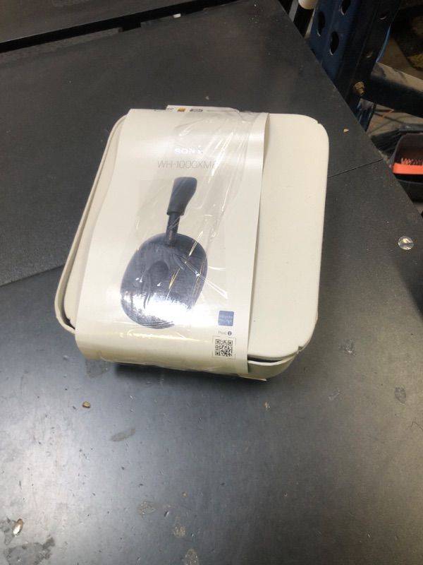 Photo 1 of **USED** Sony WH-1000XM6 The Best Noise Canceling Wireless Headphones, HD NC Processor QN3, 12 Microphones, Adaptive NC Optimizer, Mastered by Engineers, Studio-Quality, 30-Hour Battery, Midnight Blue