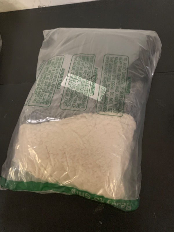 Photo 1 of 1 Pack 3 Calming Blankets Fluffy Premium Fleece Pet Blanket Soft Sherpa Throw for Dog Puppy Cat Beige/Black/Grey Small (23" x16'')