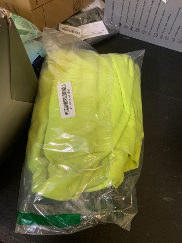 Photo 1 of ********READ CLERK COMMENTS********
Gildan Adult Fleece Zip Hoodie Sweatshirt, Style G18600, Multipack, Safety Green (1-pack), Large