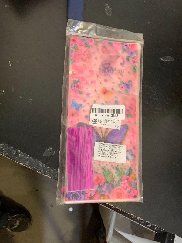 Photo 1 of 100 Pcs Butterflies Cellophane Treat Bags Plastic Butterfly Party Favors Watercolor Butterfly Cello Candy Bag with 100 Twist Ties for Butterfly Theme Baby Shower Girl Birthday Party Supplies(Purple)