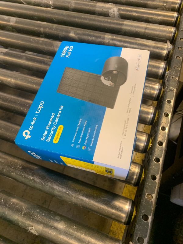 Photo 1 of **INCOMPLETE** Tapo SolarCam 1080p Outdoor Wireless Security Camera - Battery Power with Solar, Person Detection, Subscription-Free Local Storage or Optional Cloud, Works with Alexa & Google Assistant, C403 KIT