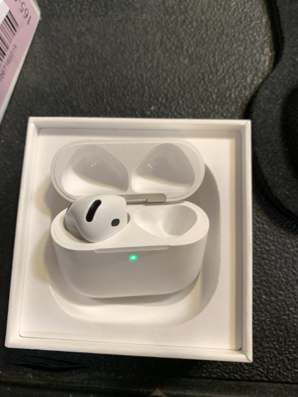 Photo 1 of ONLY LEFT EAR NO RIGHT EAR
Apple AirPods 4 Wireless Earbuds, Bluetooth Headphones, with Active Noise Cancellation, Adaptive, Transparency Mode, Personalized Spatial Audio, USB-C Charging Case, Wireless Charging, H2 Chip