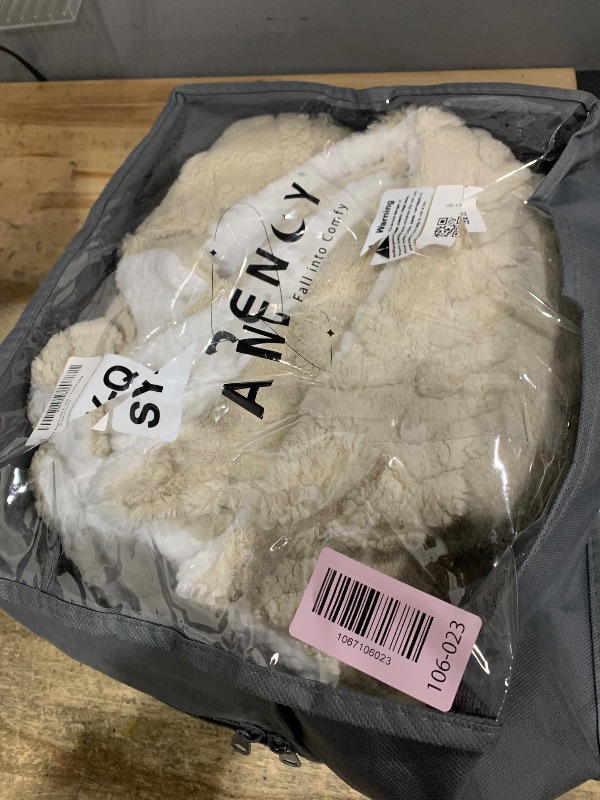Photo 1 of ***HEAVILY USED***
Andency Fluffy Sherpa Queen Comforter Set, Super Soft Beige Fleece Warm Bedding for Winter, Luxury Jacquard Boho Thick Fuzzy Plush Bed Set 3 Pieces(1 Shaggy Comforter, 2 Pillowcases)