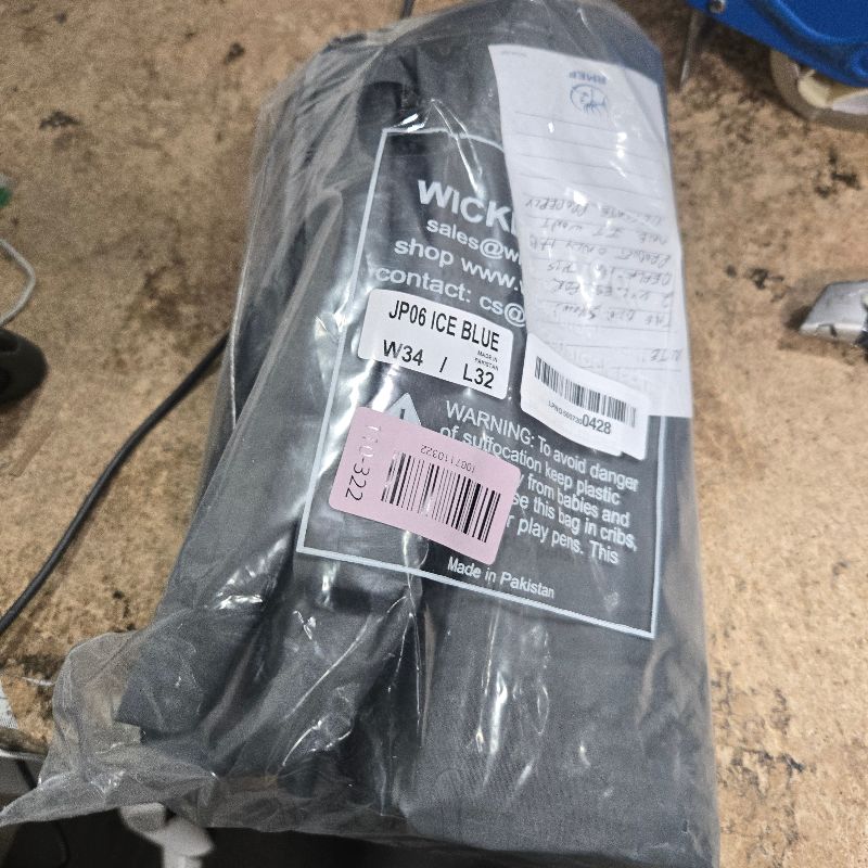 Photo 1 of **missing valve** Pretyw Sleeping Pad for Camping - Ultralight Camping Mattress with Pillow, Built-in Foot Pump, Compact Inflatable Portable Mat for Backpacking, Hiking, Car Traveling, Beach, Tent