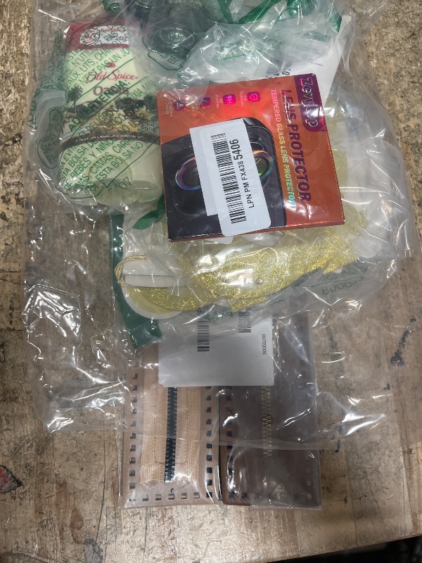 Photo 1 of ** 6 ASSORTED MISC ITEMS 
