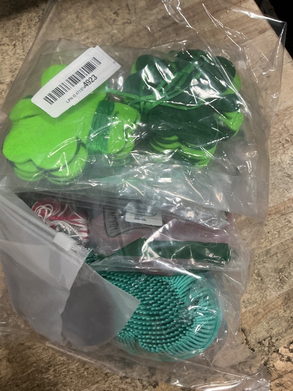 Photo 1 of ** 6 ASSORTED MISC ITEMS 
