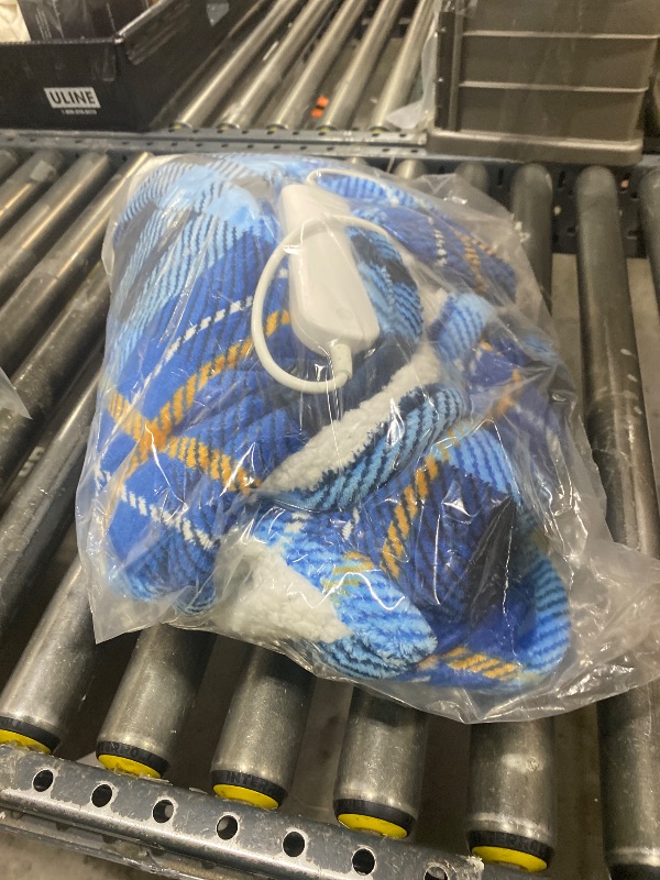 Photo 1 of Electric Blanket Heated Throw, Soft Flannel 50"x60" Plaid Heating Blanket with 8 Hours Auto Off 10 Fast Heating Levels Machine Washable Sherpa Heated Blanket with Overheating Protection