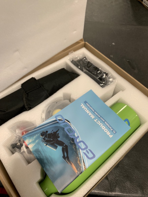 Photo 1 of GOYOJO 1L Mini Scuba Tank with Mask – DOT Certified Portable Diving Air Tank, 3000 PSI Max Pressure, Pony Bottle Underwater Breathing Device for Snorkeling & Scuba Diving (Green)