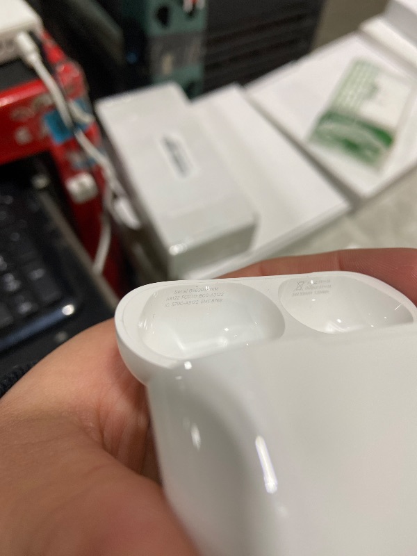 Photo 1 of Apple AirPods Pro 3 Wireless Earbuds, Active Noise Cancellation, Live Translation, Heart Rate Sensing,Hearing Aid Feature,Bluetooth Headphones,Spatial Audio, High-Fidelity Sound, USB-C Charging, White
