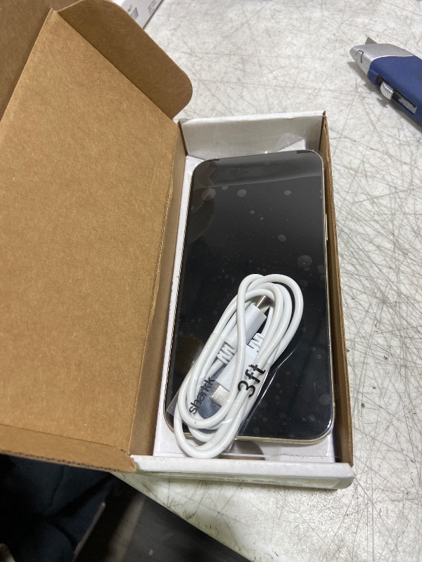 Photo 1 of Apple iPhone 15 Plus, 128GB, Yellow - Unlocked (Renewed)