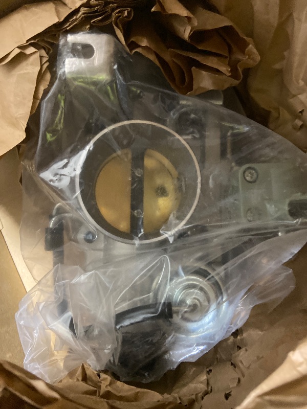 Photo 1 of DriveFix 3.4L Throttle Body for Toyota 4Runner 1996-2002, T100 1997 1998, Tacoma 1997-2004, Tundra 2000-2004