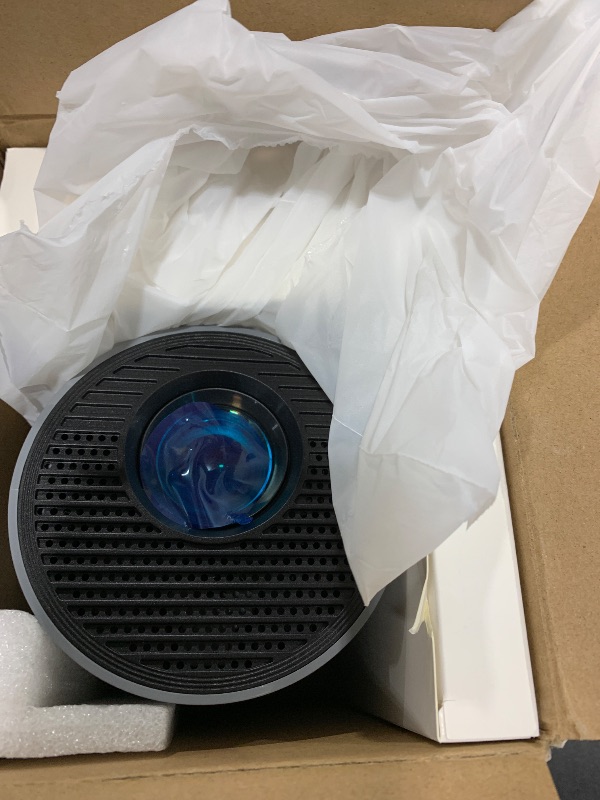 Photo 1 of ?Electric Focus?Magcubic Mini Projector 4K Support, Smart Projector with WiFi 6 and Bluetooth 5.4, 5W Soundbase Speaker, 180° Rotation, Portable Proyector for Home Theater