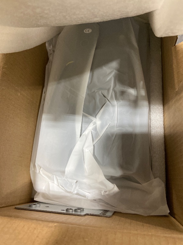 Photo 1 of 2+32G 7 Inch Android 14 car Stereo Radio for Toyota Tacoma 1998 1999 2000 2001 2002 2003 2004 IPS Touch Screen w/Wireless Carplay & Android Auto WiFi Bluetooth Navigation Camera MIC