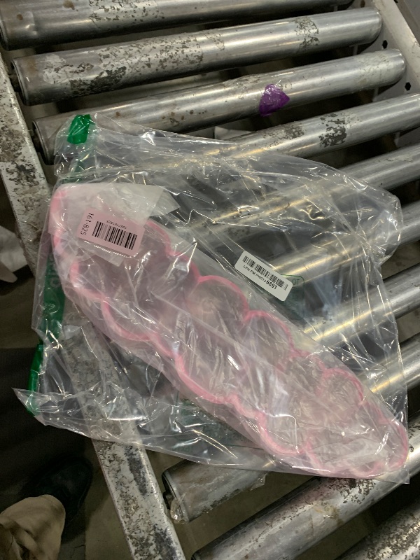 Photo 1 of **INCOMPLETE* Aszqvd Pink Cloud Wrist Rest, Soft Cloud Gel Keyboard Hand Wrist Support, Cute Non Slip Office Desk Accessories for Comfort/Pain Relief/PC Gaming/Computer/Laptop, (Pink Cloud)