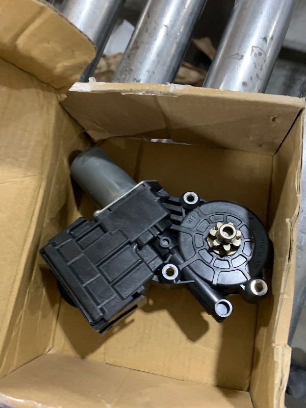 Photo 1 of Toylexap 85720-60310 Front Driver Side Window Regulator Motor(Left Side Electric Window Regulator Motor), Suitable for: 201508-4runner