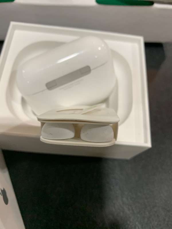 Photo 1 of Apple AirPods Pro 3 Wireless Earbuds, Active Noise Cancellation, Live Translation, Heart Rate Sensing,Hearing Aid Feature,Bluetooth Headphones,Spatial Audio, High-Fidelity Sound, USB-C Charging, White