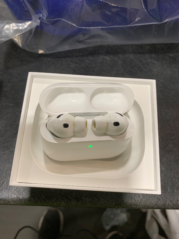 Photo 1 of Apple AirPods Pro 3 Wireless Earbuds, Active Noise Cancellation, Live Translation, Heart Rate Sensing,Hearing Aid Feature,Bluetooth Headphones,Spatial Audio, High-Fidelity Sound, USB-C Charging, White