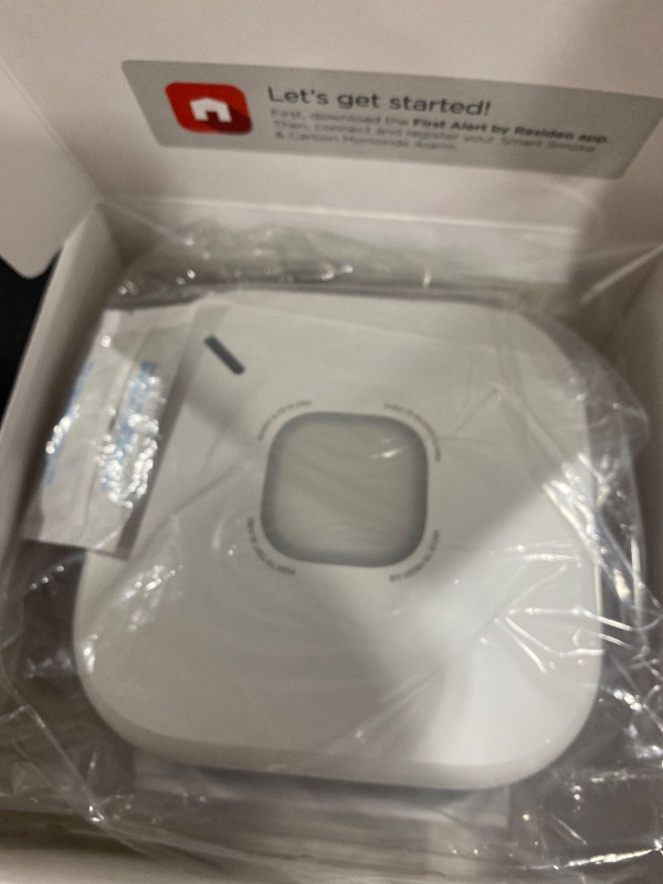 Photo 1 of First Alert SC5 Hardwire Smart Smoke & Carbon Monoxide Alarm, SMCO600NV-AC, 1-Pack