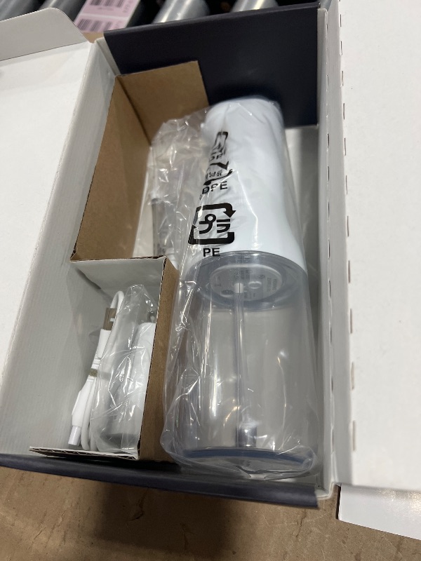 Photo 1 of Philips Sonicare Cordless Power Flosser 3000 - Water Flosser with Innovative Quad Stream Technology, Oral Irrigator with 2 Flossing Modes and 3 Pressure Levels, IPX7 Waterproof, White, HX3826/21