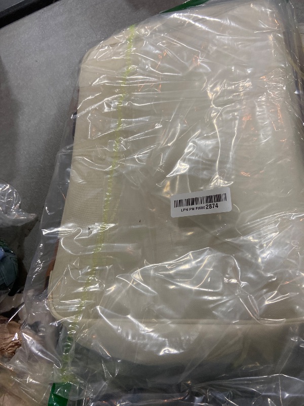 Photo 1 of ?Vuudh Expandable Casserole Carrier Bag, Double Deckered Insulated Food Bag for 2 Dishes, Hot Cold Lasagna Holder Tote for Picnic, Potluck, Travel