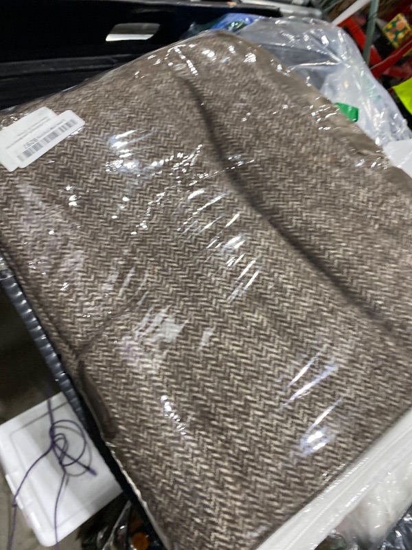 Photo 1 of brown linen blanket