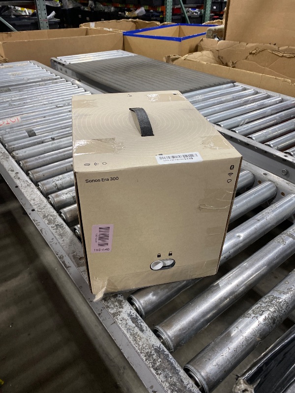 Photo 1 of **1 PIECE ONLY** INCOMPLETE** FoxFlame Classic Solar Path Torch - Elegant Flickering Flame Effect with Patented LED,IP65 Waterproof,Solar-Powered Lighting for Garden,Yard, and Landscape Ambiance Easy Stake Installation (1 Pack)