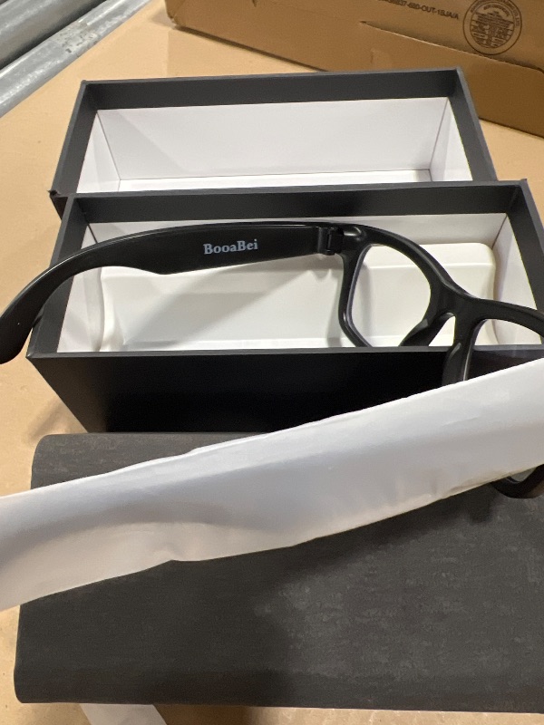 Photo 1 of AI Smart Glasses with Camera and Bluetooth,8MP 2K HD Camera Glasses,AI Voice Control,AI Photo Recognition and Translation,Smart Anti-Blue Light Glasses,IP67 Waterproof for Driving,Outdoor,+2 Lenses.