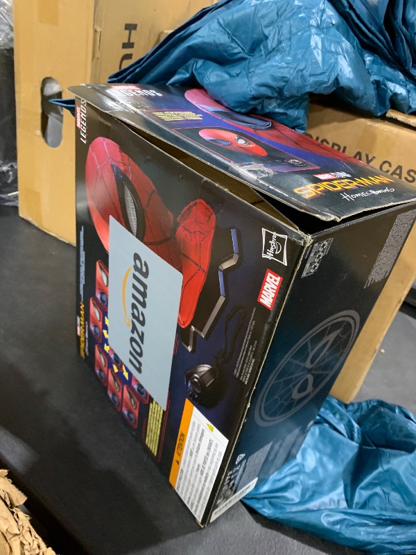 Photo 1 of Spider-Man Marvel Legends Series Homecoming Electronic Expressive Mask, Premium Interactive Roleplay Gear for Adults