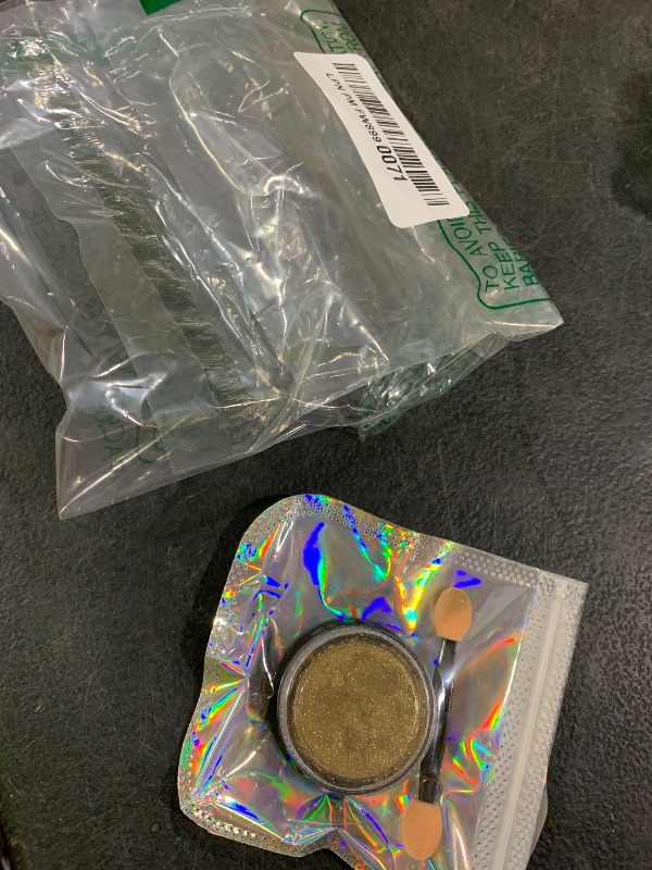 Photo 1 of 
Artdone Chrome Nail Powder, Light Gold Iridescent Aurora Powder Metallic Mirror Effect Pigment Pearlescent Mermaid Pigment Pearl Glitter Dust Kit, Nail Art Decoration, Resin Craft