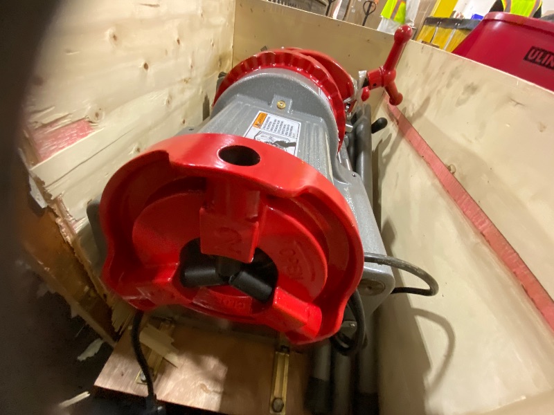 Photo 1 of VEVOR Electric Pipe Threader Machine, 750W 28RPM Threading Cutting Machine, 1/2 to 2 inch Pipes Threading Cutter Tool with Foot Pedal for Plumbing, Automotive Repairs, Metalworking