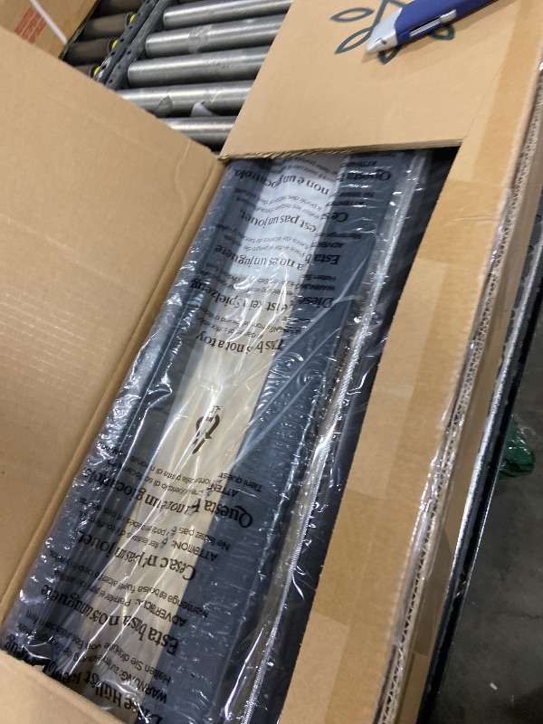 Photo 1 of ZINUS Trisha Metal Platforma Bed Frame / Wood Slat Support / No Box Spring Needed / Easy Assembly, Queen