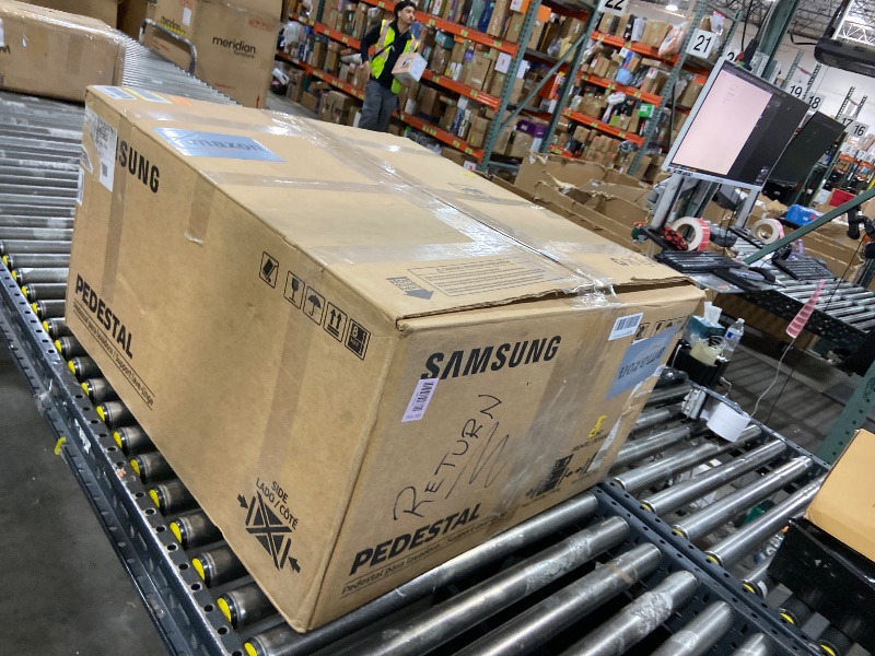 Photo 1 of SAMSUNG 27-Inch Washer Dryer Pedestal Stand w/ Pull Out Laundry Storage Drawer, Stainless Steel, WE402NP/A3, Platinum