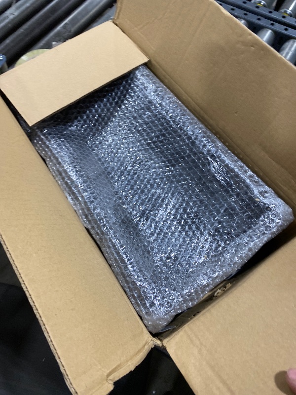 Photo 1 of Engine Valve Cover Set with Bolts & Oil Cap & Gaskets & Spark Plug Tube Seals & PCV Valve Compatible with 2002-2007 Nissan Altima Maxima Murano Quest Infiniti I35 VQ35DE V6 3.5L Part# 264-984 265-985