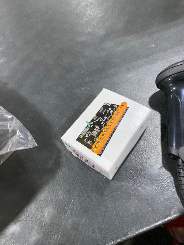 Photo 1 of UNO5108 Zone Expander for UNO IP Panel & DSC PowerSeries. 8 Inputs, Addressable to 128 Zones.