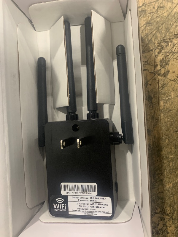 Photo 1 of 1200Mbps WiFi Extender HIBFEWOULANFKSDM