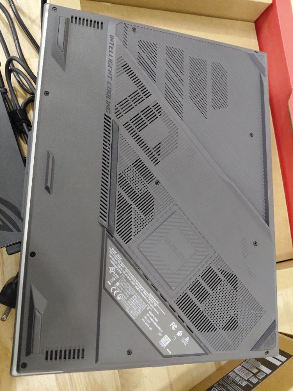 Photo 1 of **DOES NOT POWER ON*** ASUS ROG Strix G16 (2025) Gaming Laptop, 16” ROG Nebula 16:10 2.5K 240Hz/3ms, NVIDIA® GeForce RTX™ 5070, AMD Ryzen™ 9 9955HX Processor, 32GB DDR5-5600, 1TB PCIe Gen 4 SSD, Wi-Fi 6E, Windows 11 Home