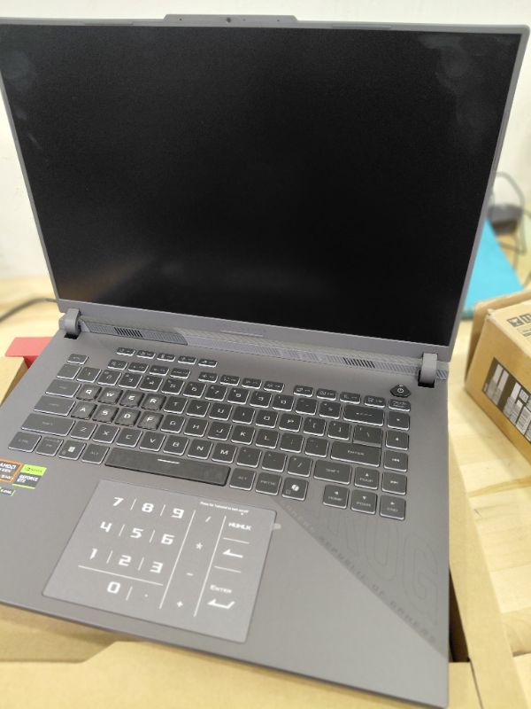 Photo 1 of **DOES NOT POWER ON*** ASUS ROG Strix G16 (2025) Gaming Laptop, 16” ROG Nebula 16:10 2.5K 240Hz/3ms, NVIDIA® GeForce RTX™ 5070, AMD Ryzen™ 9 9955HX Processor, 32GB DDR5-5600, 1TB PCIe Gen 4 SSD, Wi-Fi 6E, Windows 11 Home