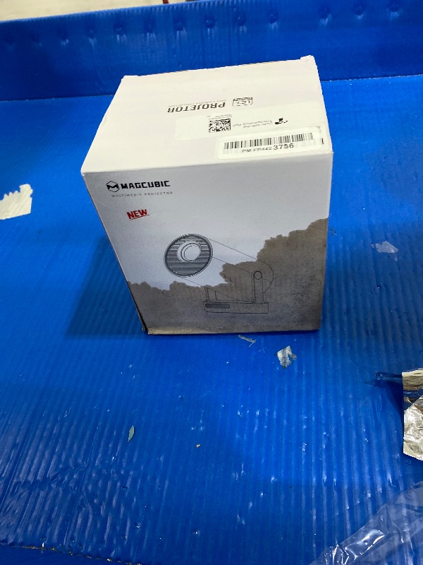 Photo 1 of ?Electric Focus?Magcubic Mini Projector 4K Support, Smart Projector with WiFi 6 and Bluetooth 5.4, 5W Soundbase Speaker, 180° Rotation, Portable Proyector for Home Theater