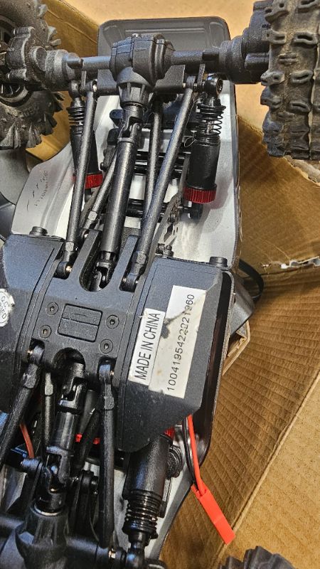 Photo 1 of ***************MISSING THE BATTERY*******************
Redcat Racing Ascent-18 APEX, 1/18 Scale Brushless Electric Rock Crawler, Carbon Fiber, 4WD RC Car for Adults with 2.4GHz Radio System (Gray)