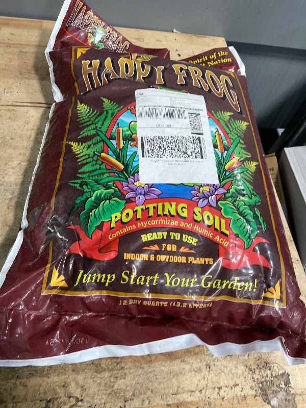 Photo 1 of ***FACTORY SEALED***FoxFarm Happy Frog Potting Soil, 12qt – for Indoor/Outdoor Container Plants, Improves Root Efficiency, pH Adjusted for Optimal Nutrient Uptake – Contains Microbes and Humic Acids
